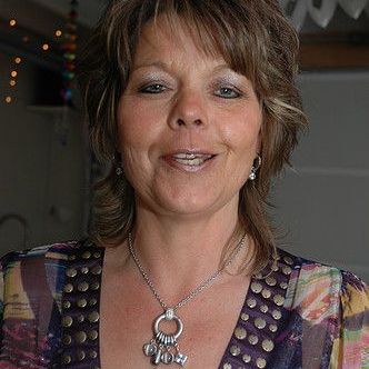 Belinda de Villemonble, âgé de 68 ans